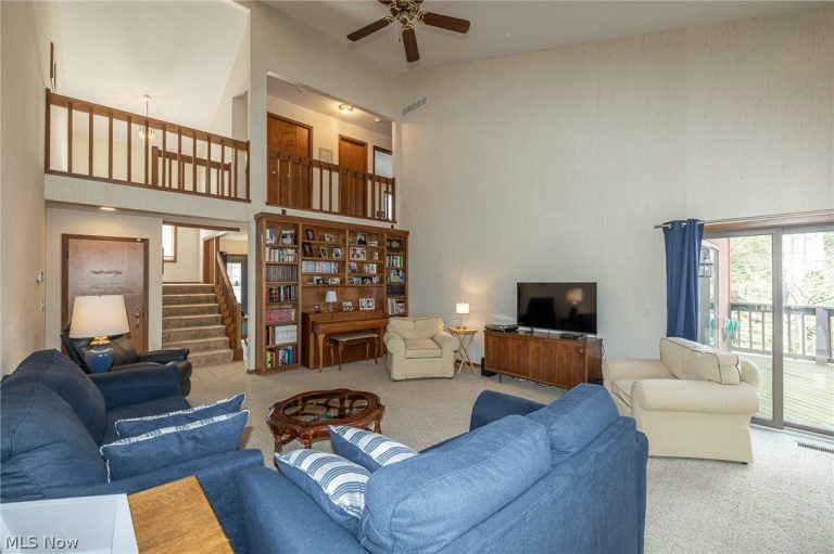 3573 Autumn Tree Drive, Medina, OH - Photo 6
