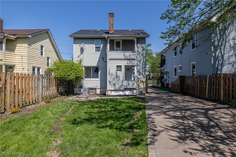 12708 Dove Avenue, Cleveland, OH - Photo 5