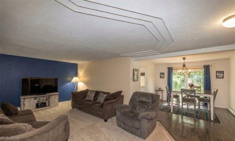 7711 King Memorial Road, Mentor, OH - Photo 2