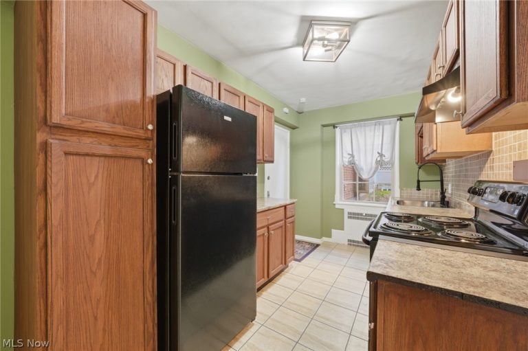 13500 Shaker Boulevard #203, Cleveland, OH - Photo 5