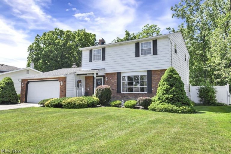 7120 Lakeview Drive, Parma, OH - Photo 2