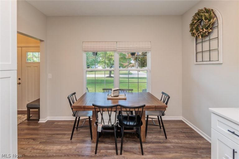 33340 Heartwood Avenue, Avon, OH - Photo 6