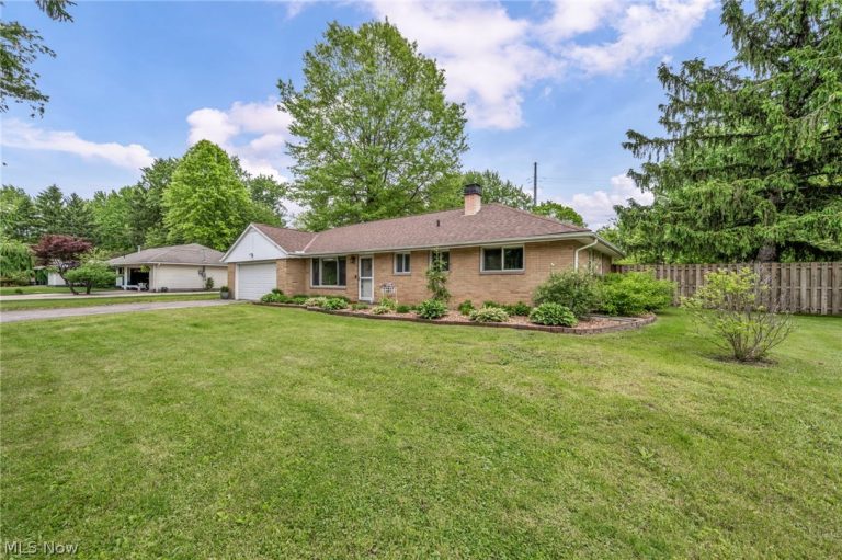 7663 Kitner Boulevard, Northfield Center, OH - Photo 2