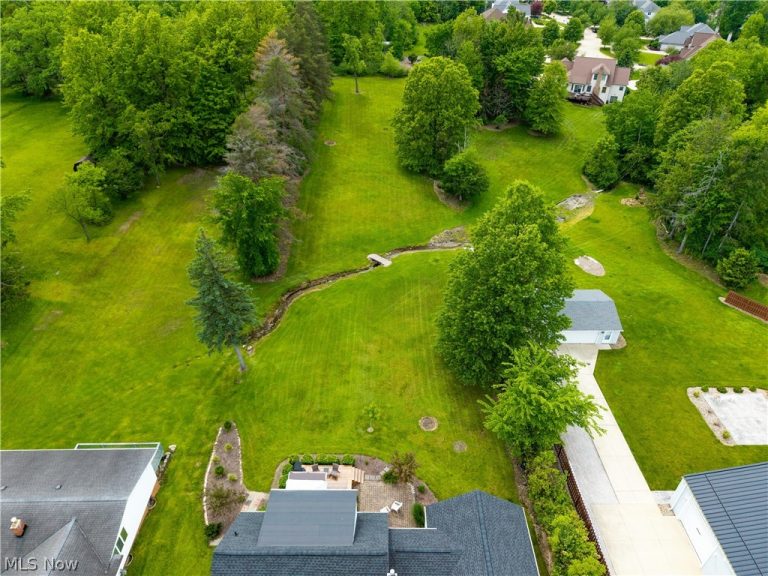 11492 Ridge Road, North Royalton, OH - Photo 4
