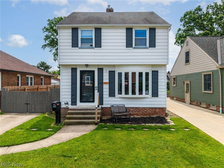 4521 Torrington Avenue, Parma, OH, 44134