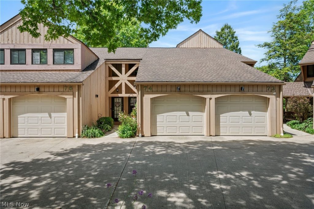 74 Landings Way, Avon Lake, OH