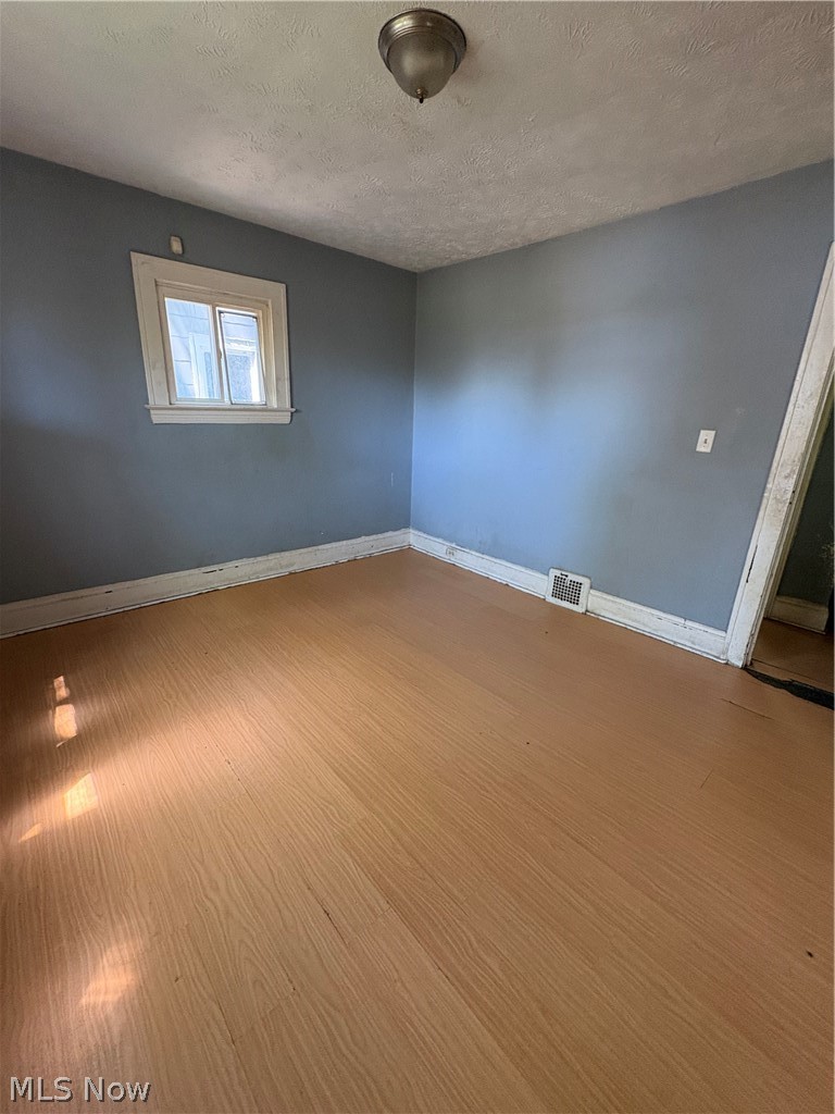 13821 Deise Avenue, Cleveland, OH - Photo 8