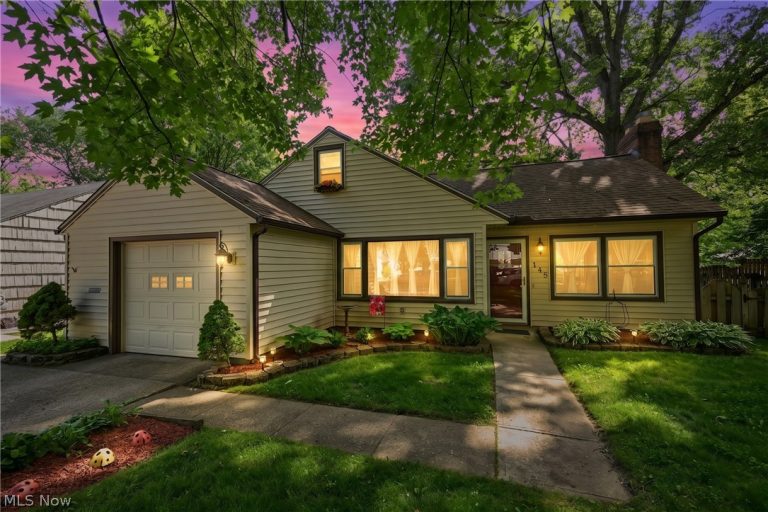 145 Edgewood Drive, Berea, OH - Photo 2