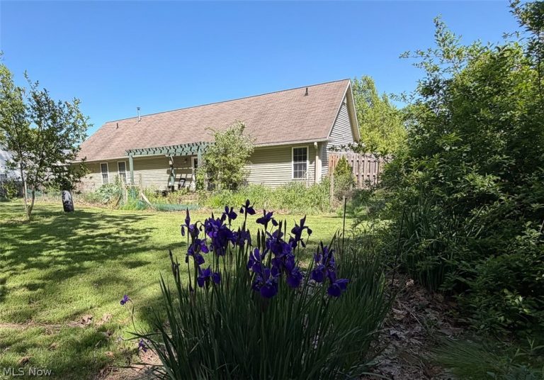 8912 Isabelle Lane, Macedonia, OH - Photo 6