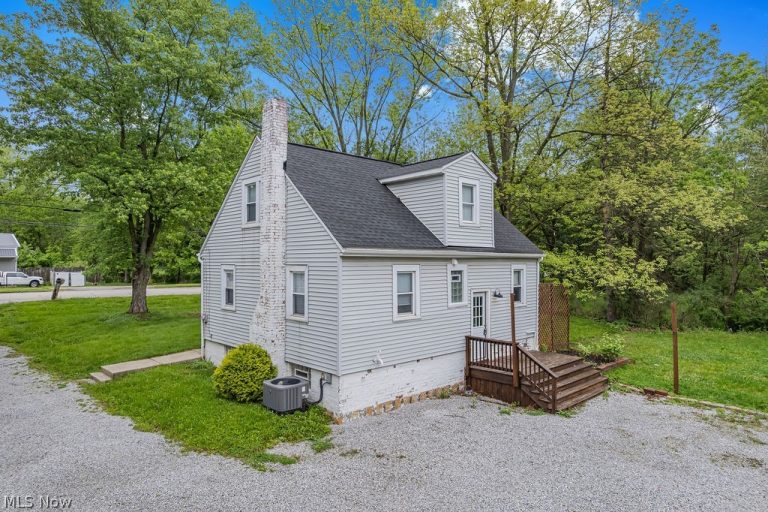 94 Southeast Avenue, Tallmadge, OH - Photo 3