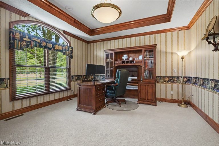 6165 Loch Lomond Court, Solon, OH - Photo 8