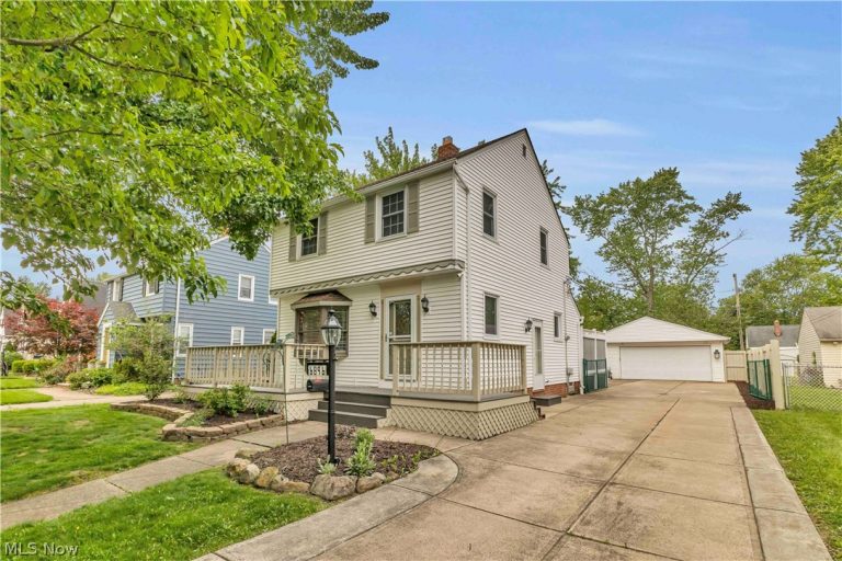 6896 Parma Park Boulevard, Parma Heights, OH - Photo 2