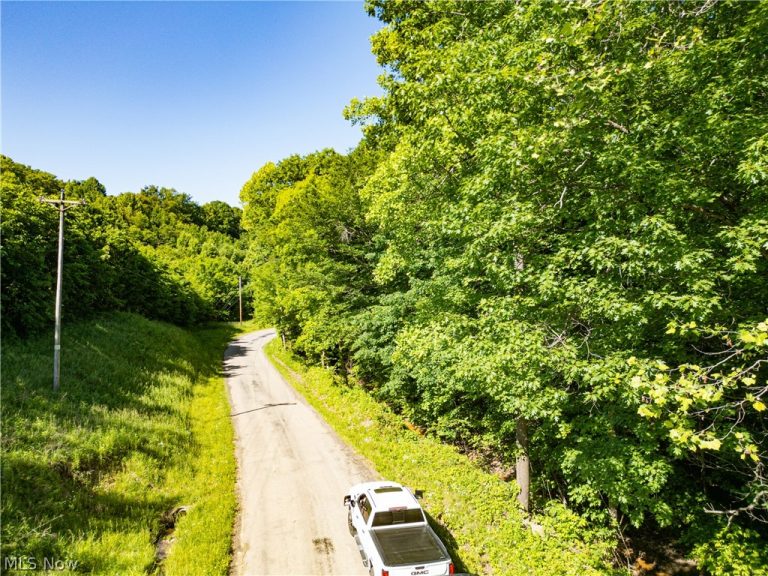 4185 Baughman Run Road, Roseville, OH - Photo 3