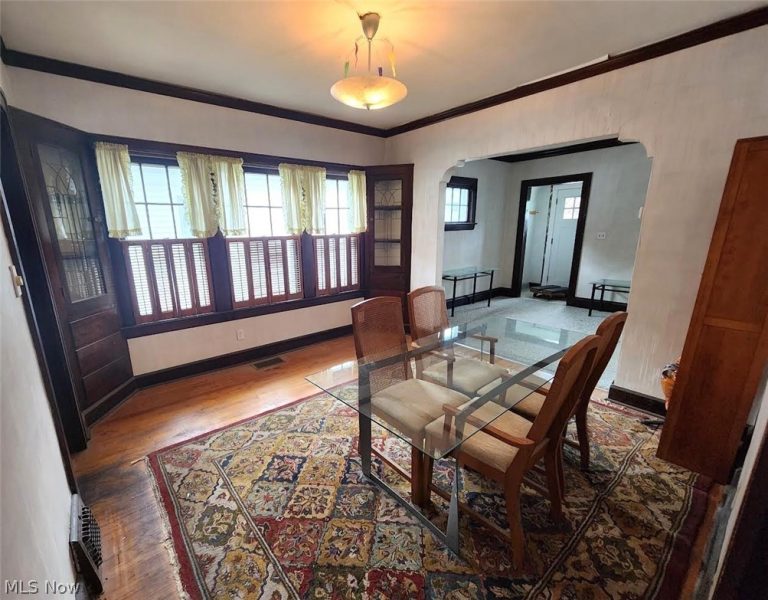 19381 Pasnow Avenue, Euclid, OH - Photo 8