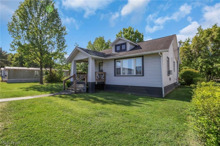 204 Jefferson Street, New Lexington, OH - Photo 2