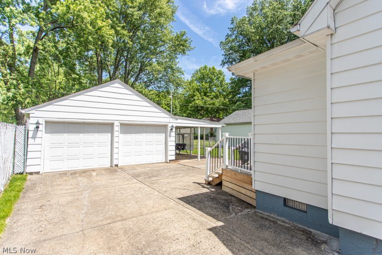 3154 Northwest Boulevard, Warren, OH - Photo 4