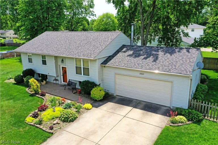 2483 Trentwood Drive, Warren, OH - Photo 4