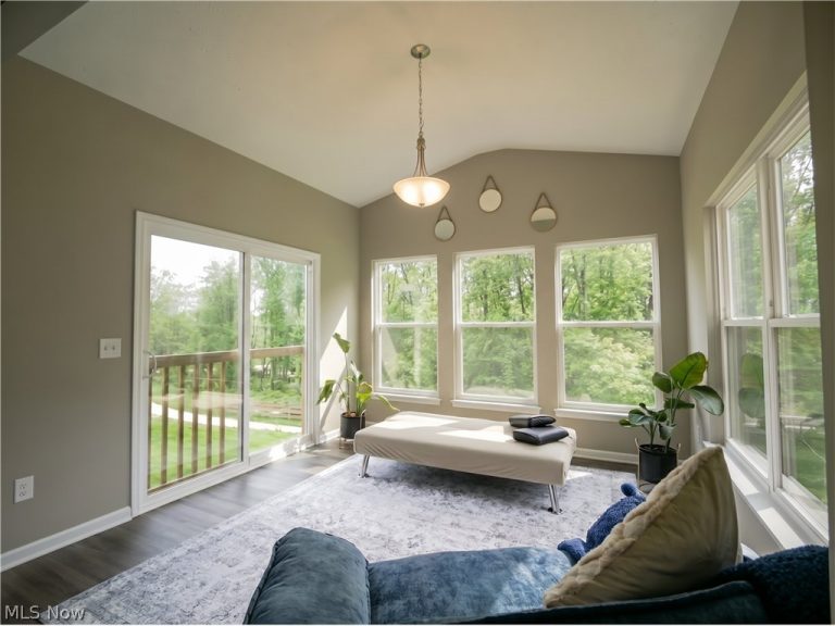 3397 Buckeye Trail, Uniontown, OH - Photo 8