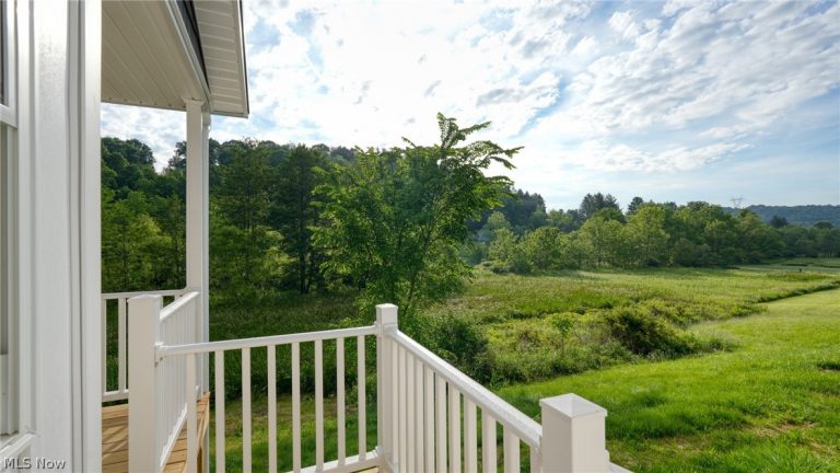 3899 Mayfair Lane, Cambridge, OH - Photo 8