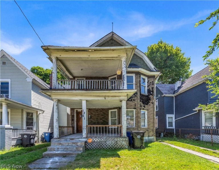 1261 113th Street, Cleveland, OH - Photo 2