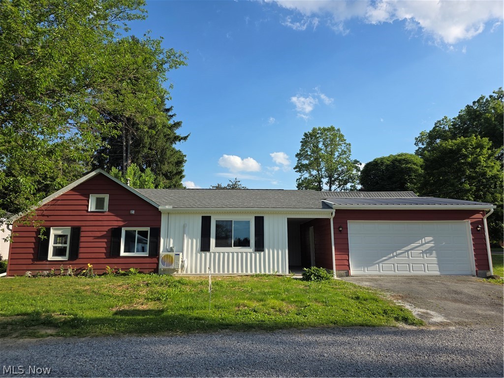 446 Middle Street, Columbiana, OH