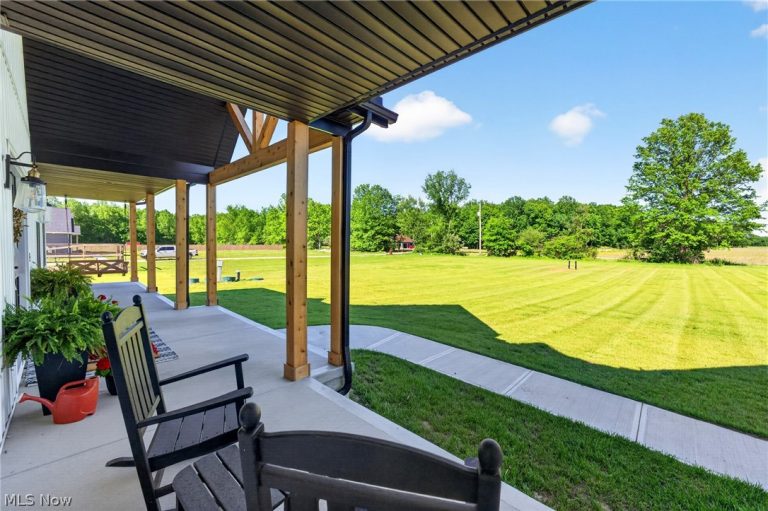 18844 Mennell Road, Grafton, OH - Photo 4