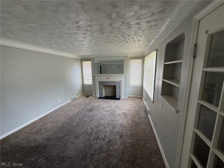 411 264th Street, Euclid, OH - Photo 2