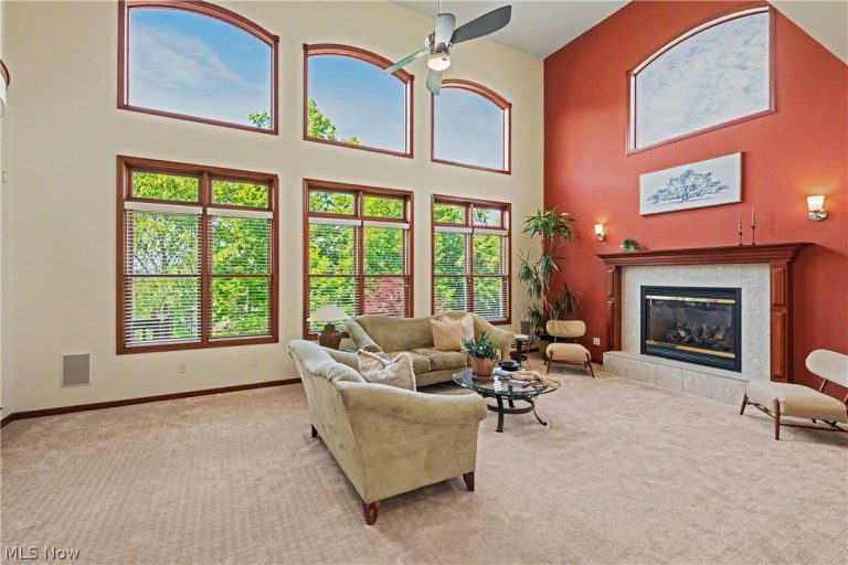 7635 Harley Hills Drive, North Royalton, OH - Photo 5