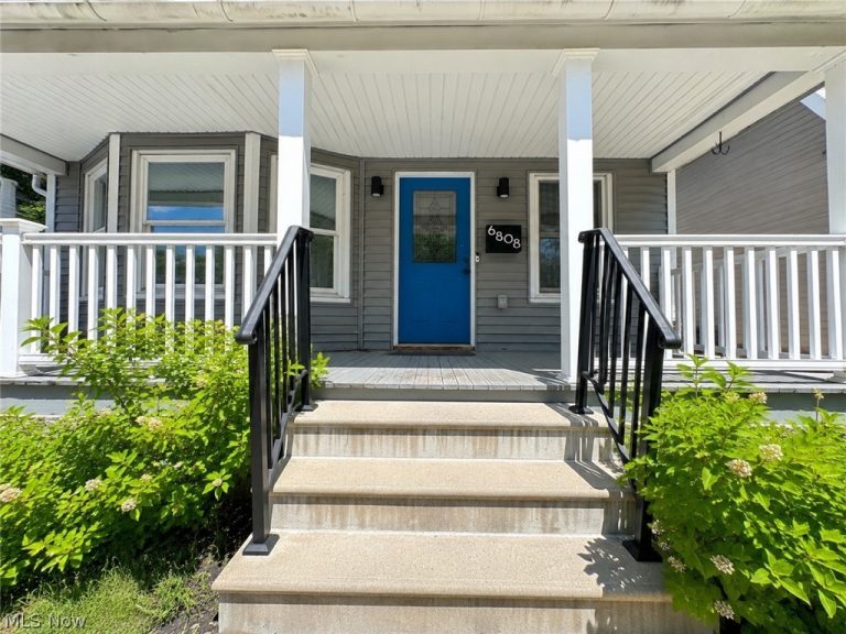 6808 Fir Avenue, Cleveland, OH - Photo 3
