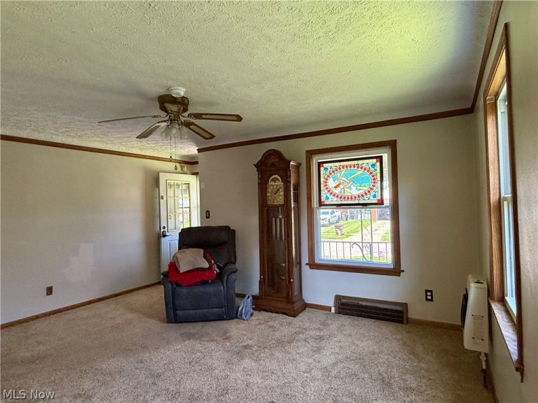 2427 Fortune Avenue, Parma, OH - Photo 5