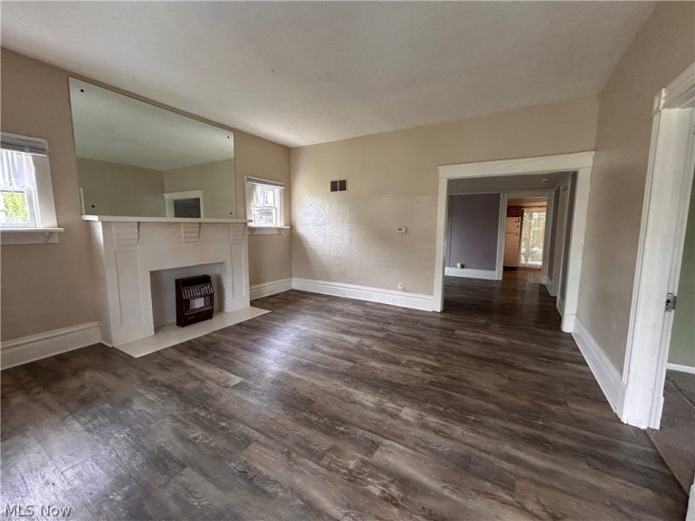 709 2nd Street, St Marys, WV - Photo 4