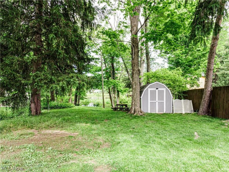 1259 Meadowbrook Boulevard, Stow, OH - Photo 5