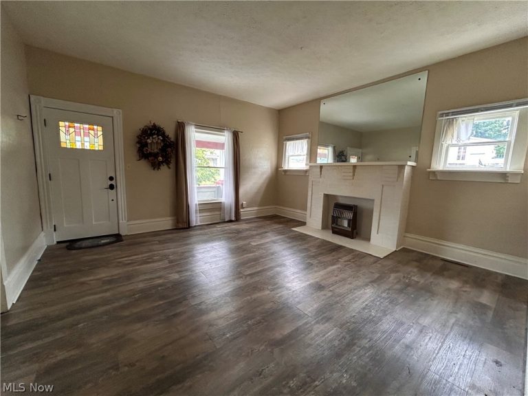 709 2nd Street, St Marys, WV - Photo 6