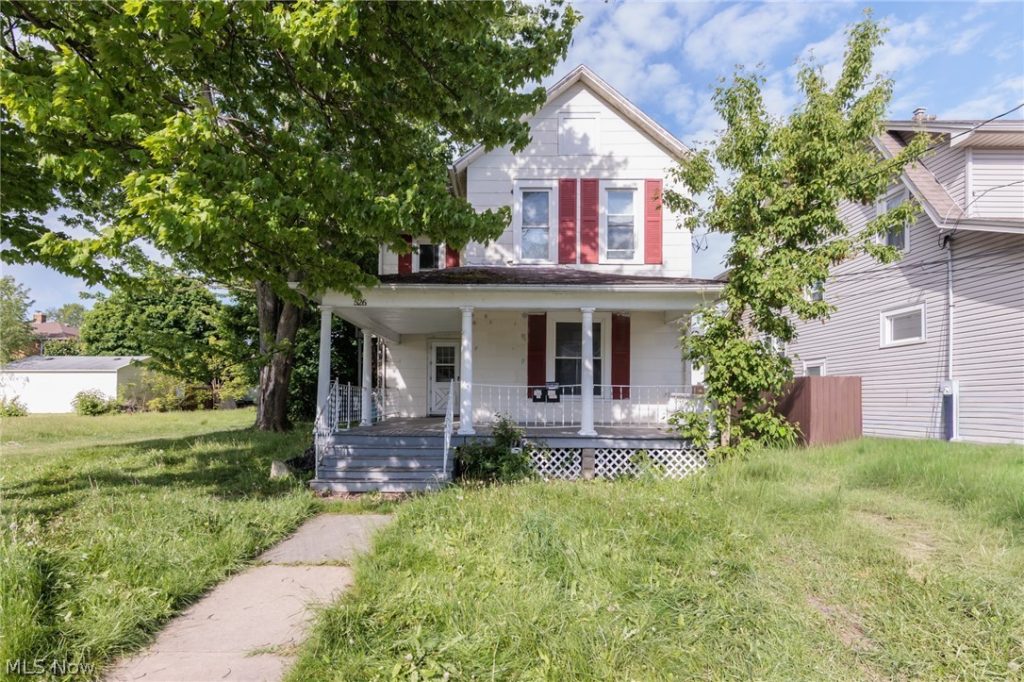 526-528 Hamilton Avenue, Lorain, OH