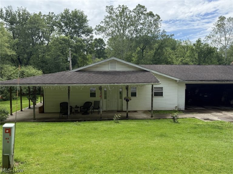 23501 County Road 93, Fresno, OH - Photo 2