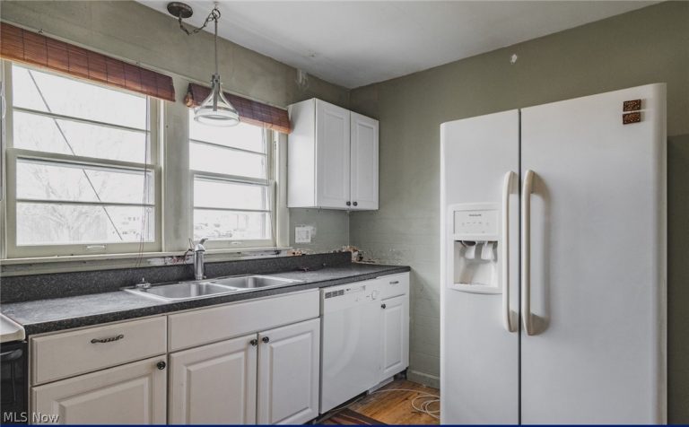 505 27th Street, Vienna, WV - Photo 6