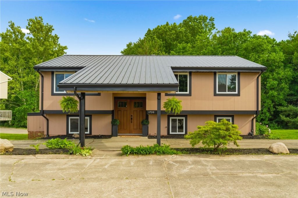 1730 Ledgewood Boulevard, Massillon, OH