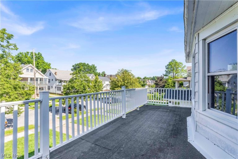 1631 Waterbury Road, Lakewood, OH - Photo 4