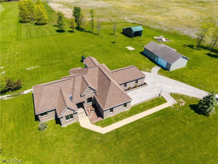 51488 Peck Wadsworth Road, Wellington, OH - Photo 3