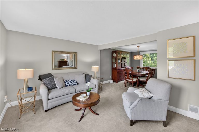 5640 Gibson Court, Hudson, OH - Photo 3