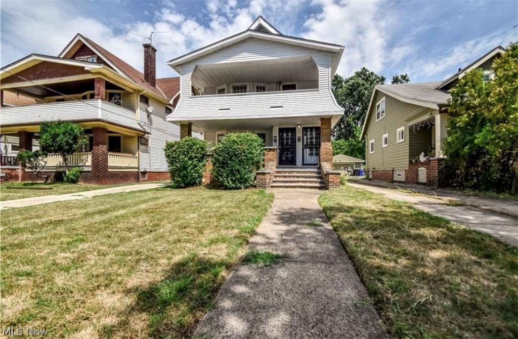 1051 171st Street, Cleveland, OH