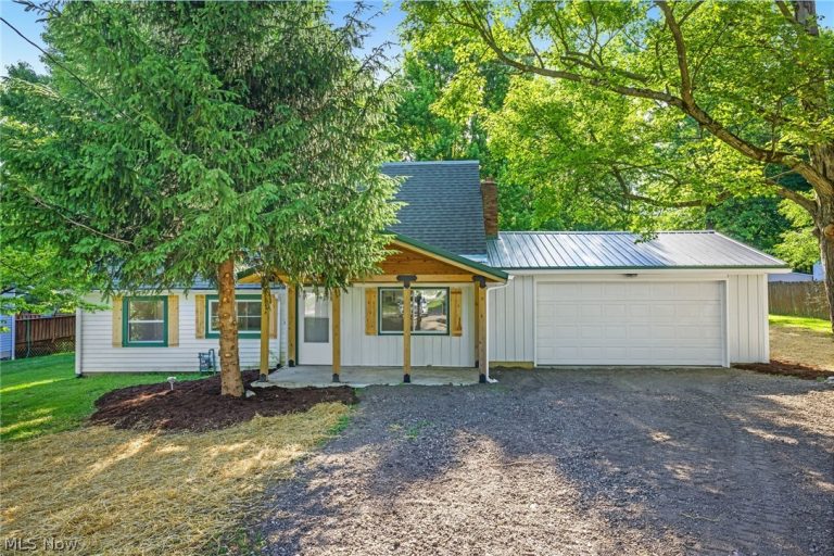 3961 Klein Avenue, Stow, OH, 44224