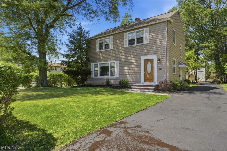 3471 Shannon Road, Cleveland Heights, OH - Photo 3