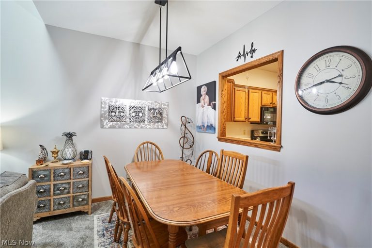 2574 Cardington Green, Uniontown, OH - Photo 6