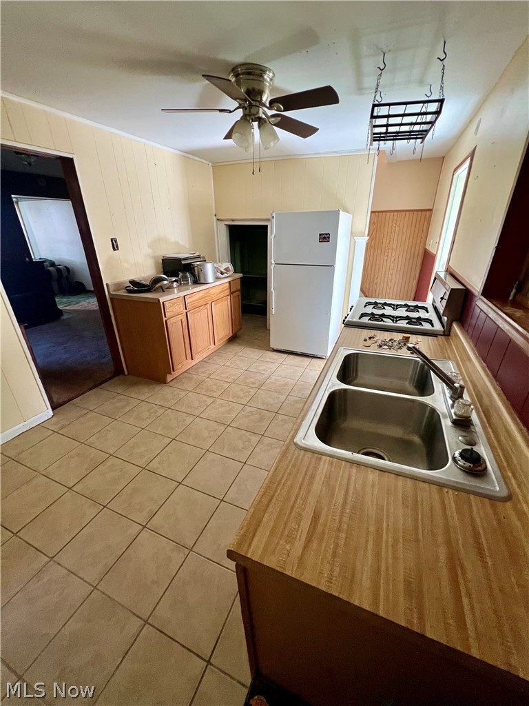 222 Elm Street, Marietta, OH - Photo 8