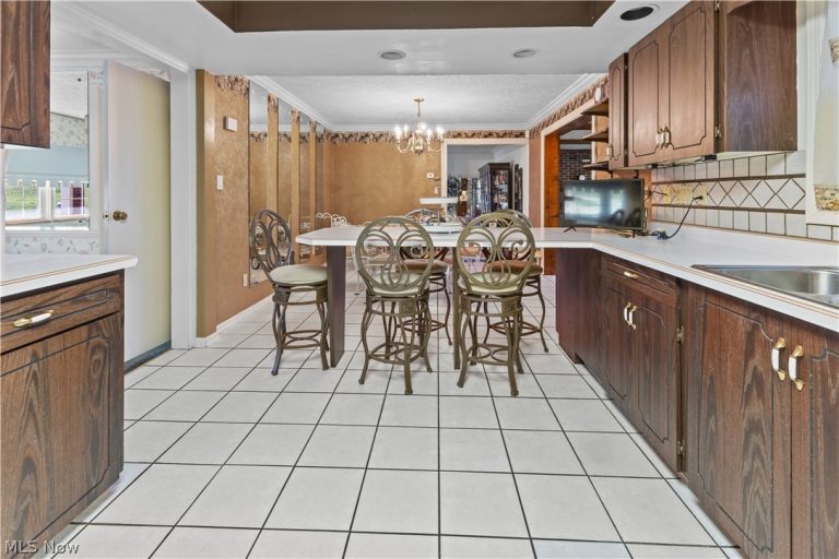 10 Sarah Boulevard, Toronto, OH - Photo 6