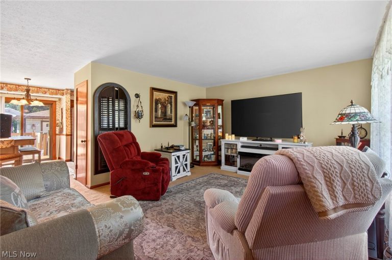 1105 Birch Lane, Cleveland, OH - Photo 6