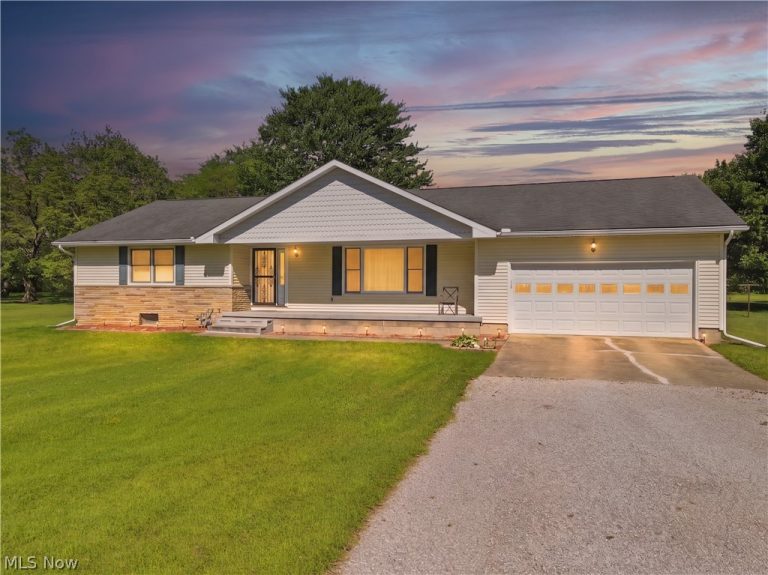 904 Lenox New Lyme Road, Jefferson, OH, 44047