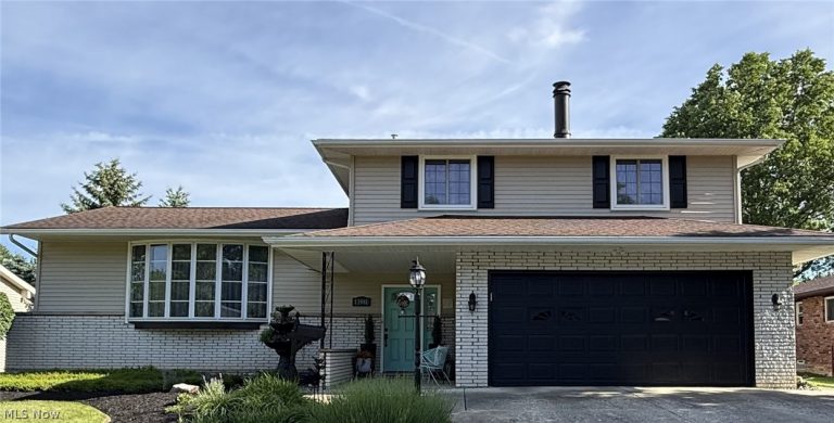 13981 Indian Creek Drive, Middleburg Heights, OH, 44130