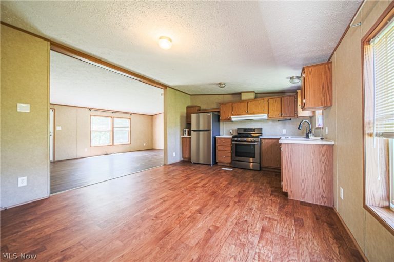 3188 Amsterdam Road, Scio, OH - Photo 6